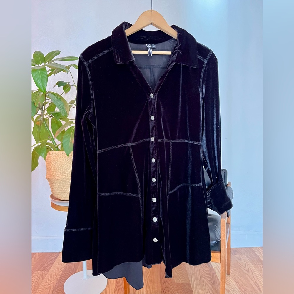 Sno Skins Velvet Button Down Blouse Size X-Large Women’s